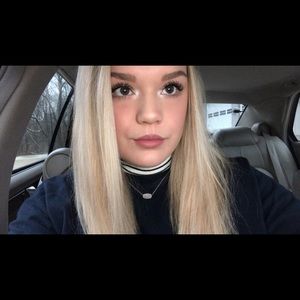 Meet your Posher, Macalyn